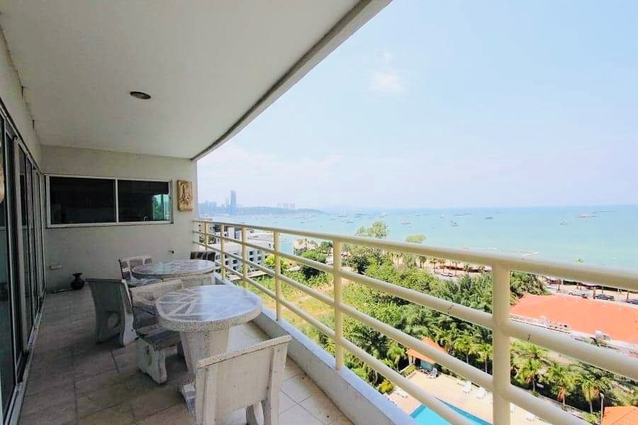 FOR SALE WITH TENANT - Large 2 Bedroom Corner Unit Condo with Sea Views - One of the Best Locations in Pattaya City - Condominium - Pattaya Beach - Pattaya