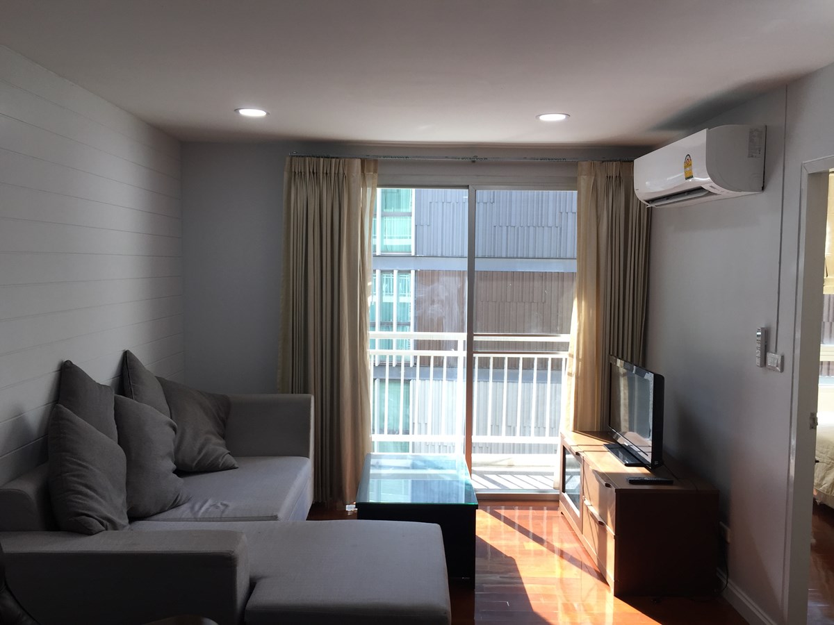 1 bedroom condo for rent at 49 Plus - คอนโด - คลองตันเหนือ - Thong Lo