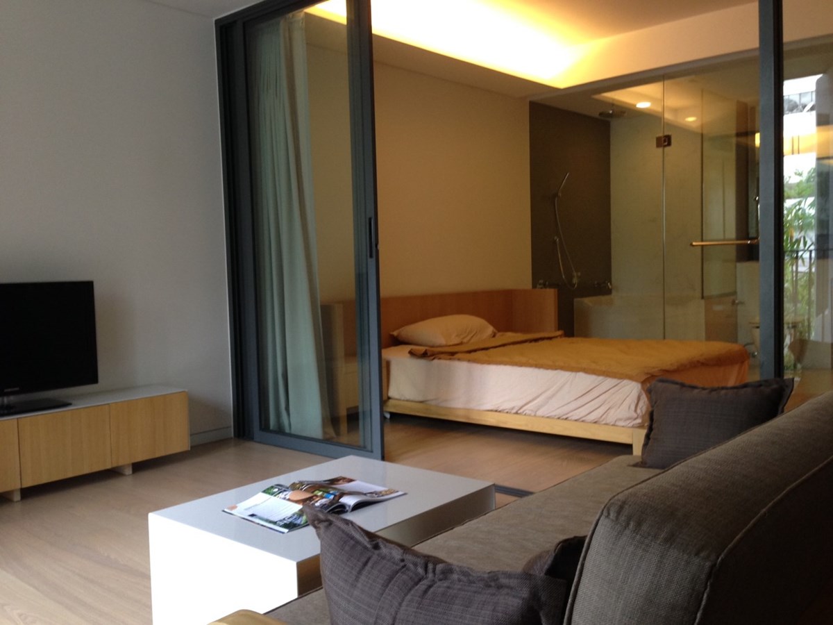 1 bedroom condo for sale with tenant at Siamese Gioia, Phrom Phong