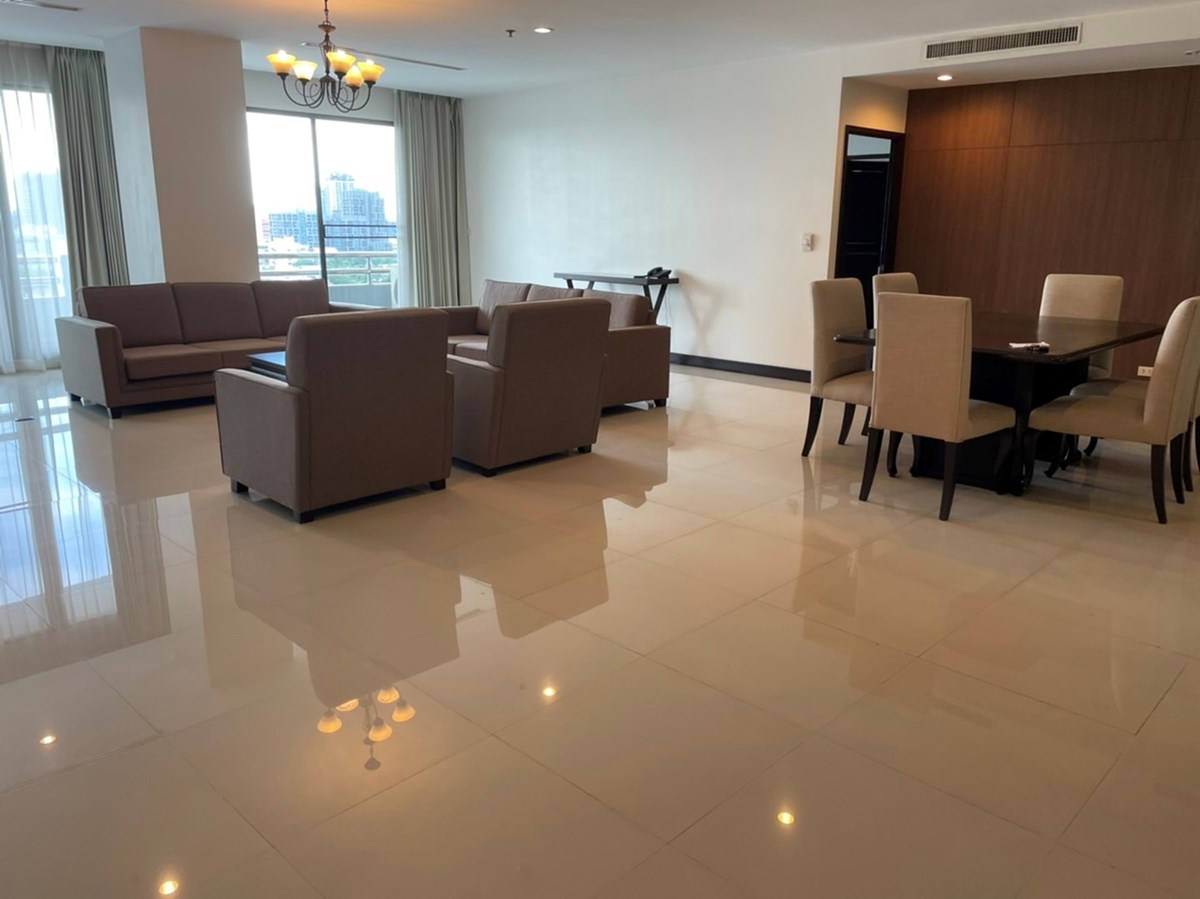 Charoenjai Place 4 bedroom apartment for rent - คอนโด - คลองตันเหนือ - Ekkamai