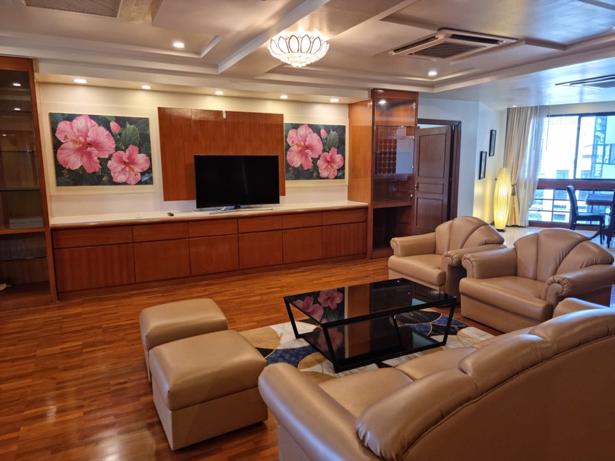 President Park 3 bedroom condo for sale with tenant - Condominium - Khlong Tan - Phrom Phong