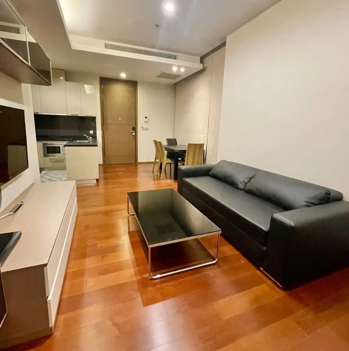 2 bedroom condo for rent at Quattro - คอนโด - คลองตันเหนือ - Thong Lo