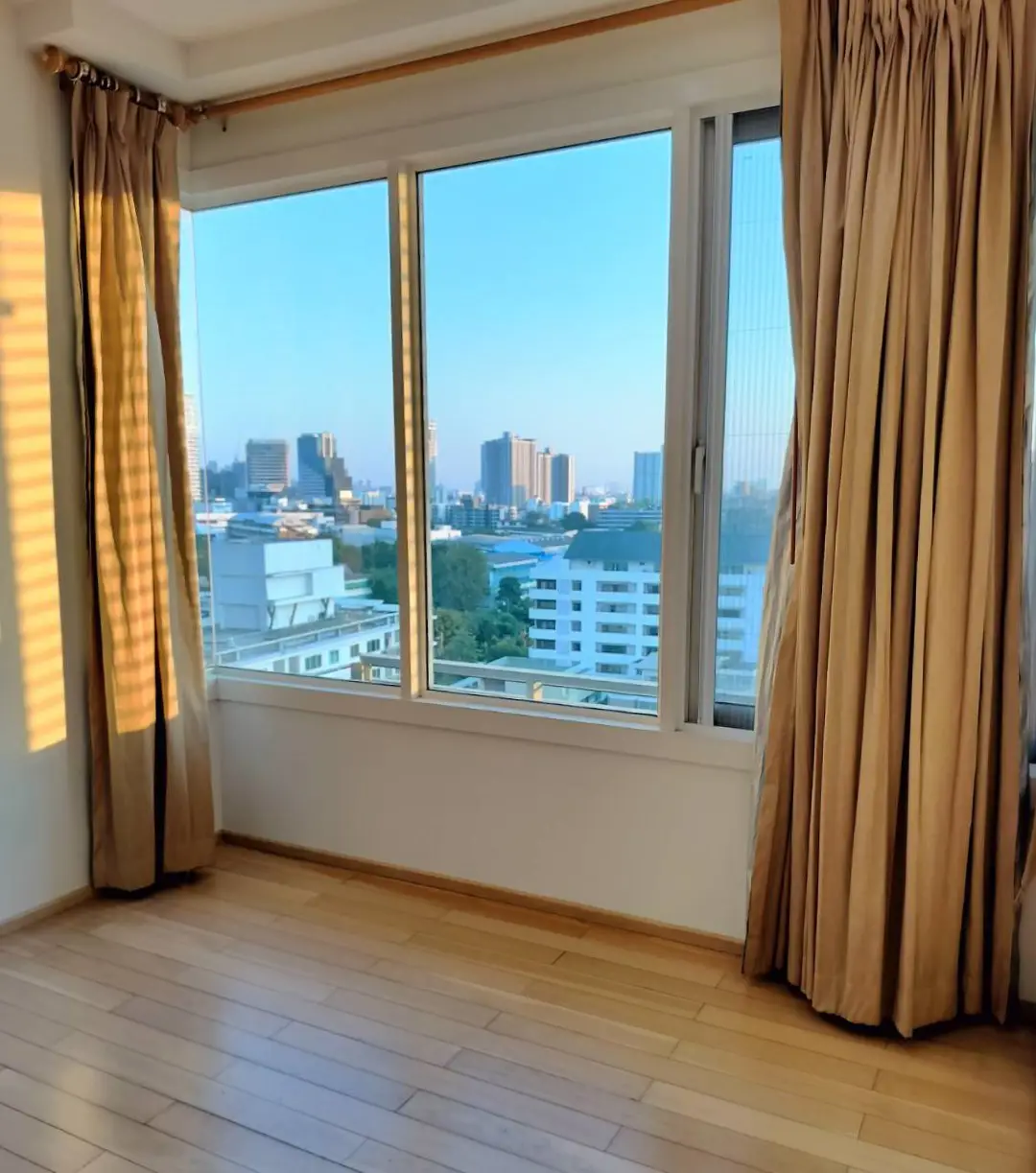 Siri at Sukhumvit 3 bedroom condo for sale - Condominium - Phra Khanong - Thong Lo