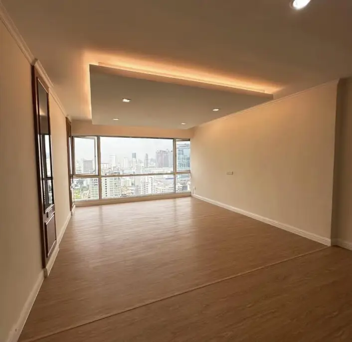 Sukhumvit Suite 2 bedroom condo for sale - Condominium - Khlong Toei Nuea - Nana