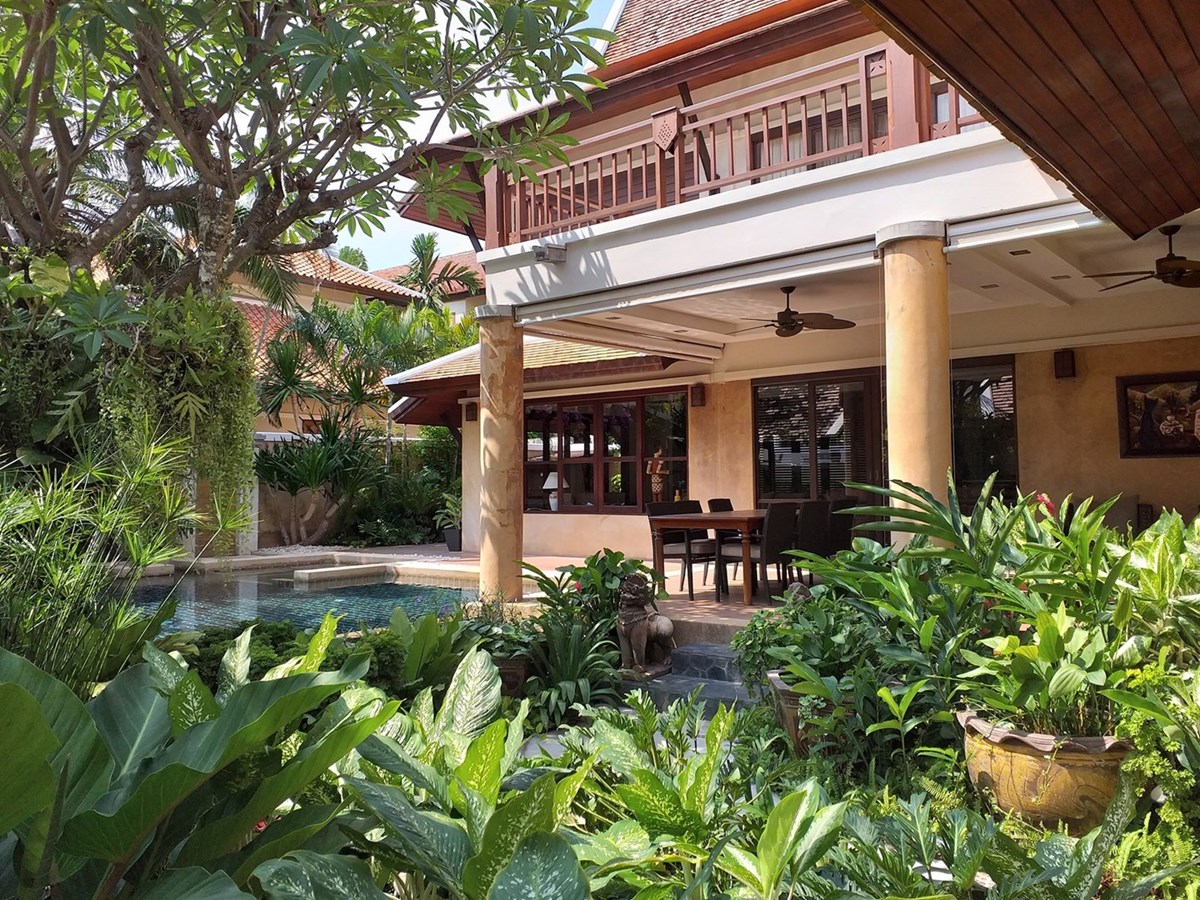 Chateau Dale Resort - Thai Bali Villa 5 BR For Sale - บ้าน -  - 