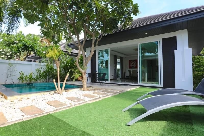 Palm Oasis Pool Villa Pattaya - 2 BR Villas For Sale  - บ้าน - Jomtien Second Road - 