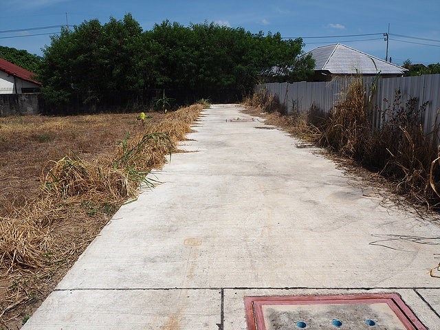 688 SQ.M Land At Bangsaray  - ที่ดิน - Bang Sare - Bangsaray