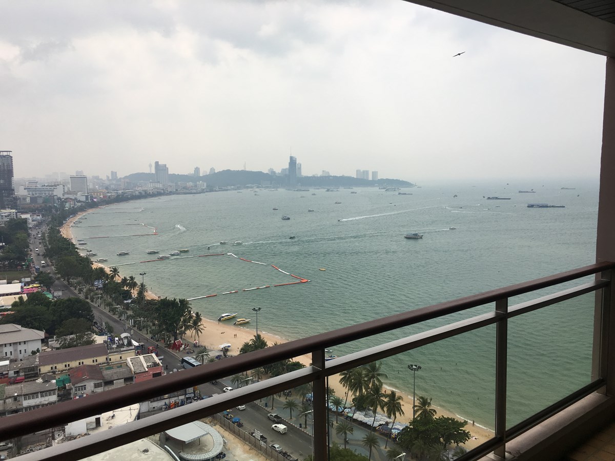 Northshore - 1 Bedroom for sale - Condominium - Pattaya Central - 