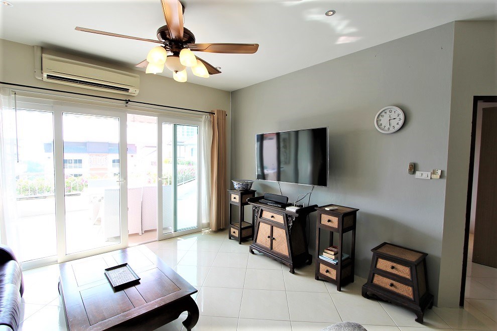 1 Bedroom Condo with Large Balcony, Partial Sea View. - Condominium -  - 