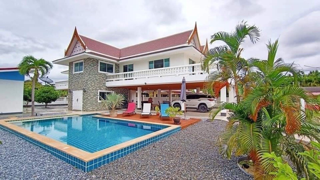 Thai/European style Villa with pool in Bang Sare - บ้าน - Bangsaray - 