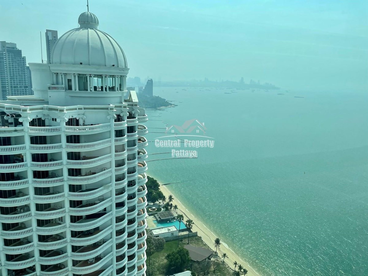 A studio private oceanfront in Wong amat Beach for sale & rent. - คอนโด - Wong Amat - 