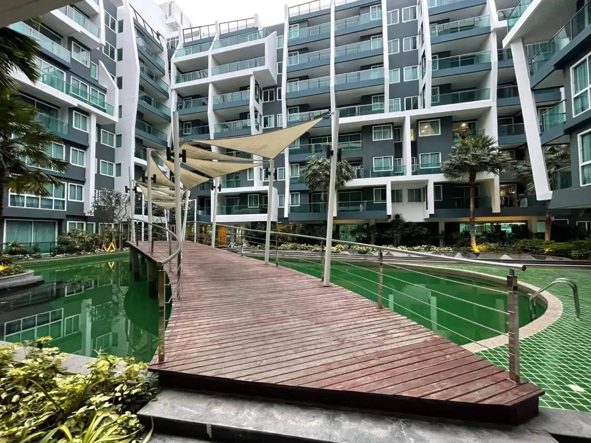 Contemporary, 1 bedroom, 1 bathroom for sale in The Feelture, Na Jomtien. - Condominium -  - 