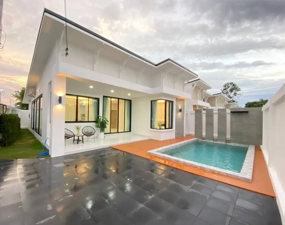 Spacious, 4 bedroom, 4 bathroom, private pool villa for sale in East Pattaya. - House -  - 