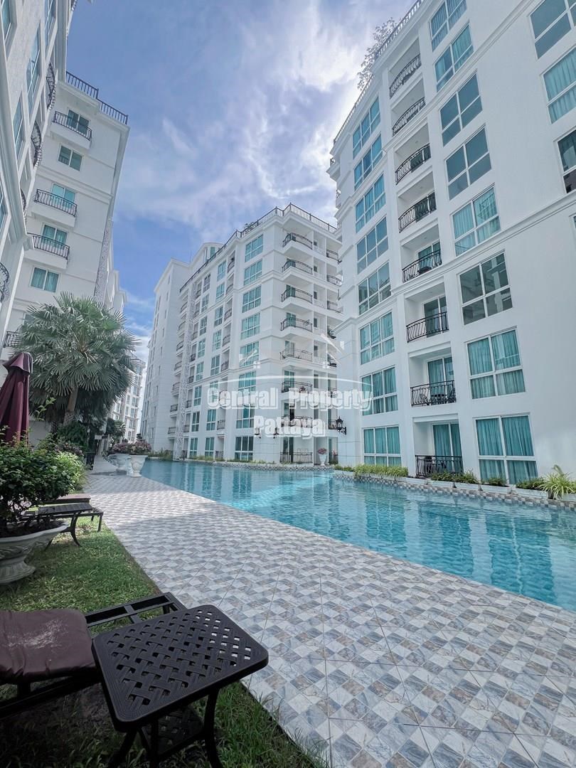 Fully refurbished, modern 1 bedroom, 1 bathroom for sale in Olympus, City Garden, central Pattaya. - Condominium - Pattaya City - 