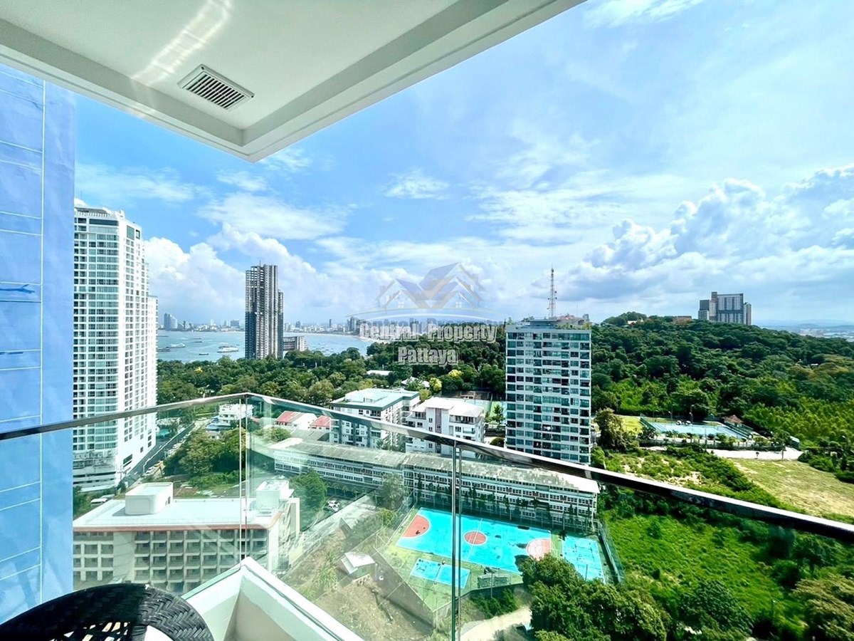 Large Spacious Studio Apartment at The Cliff, Pratumnak Pattaya - อพาร์ทเม้นท์ -  - 