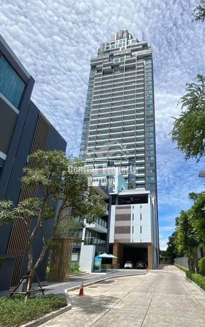 Large, 1 bedroom, 1 bathroom for sale in Aeras Condominium, Jomtien. - Condominium -  - 