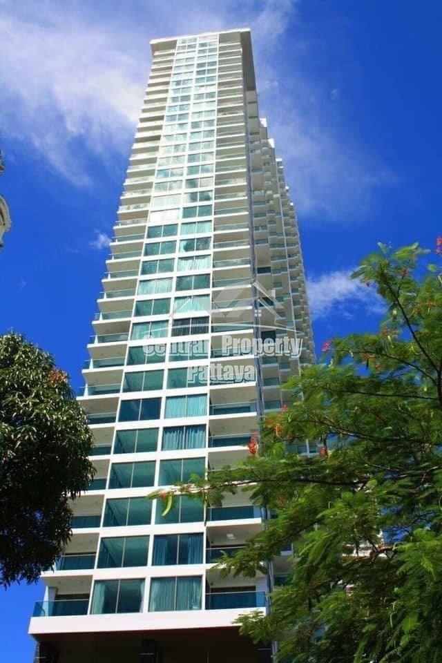 Superb 1 bed, 1 bath in Wongamat tower for sale in foreign ownership. - คอนโด -  - 