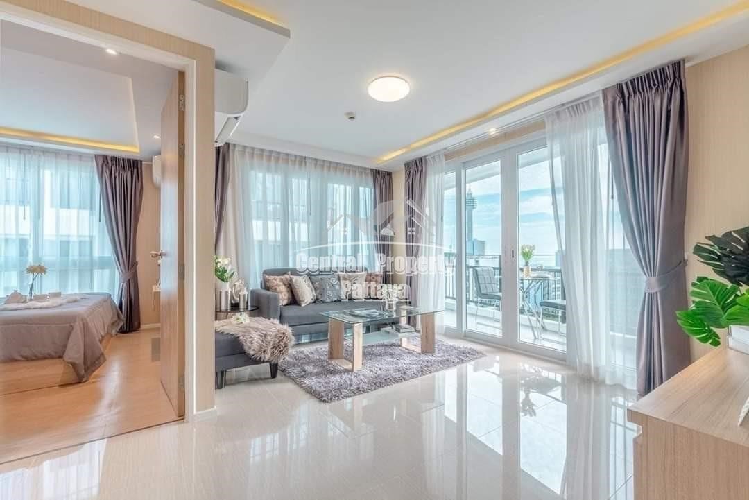 Spacious, 1 bedroom, 1 bathroom condo for sale in Pratumnak. - Condominium -  - 