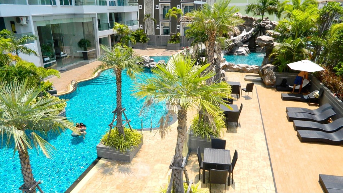 A perfect location in Pratumnak Hill, large studio condo pool view  for rent. - คอนโด - Pratumnak Hill - 