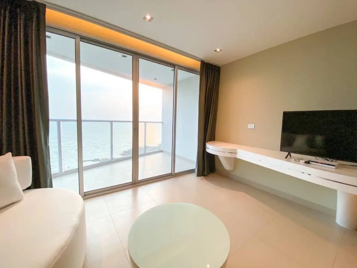 Luxurious, 1 bedroom, 1 bathroom unit for sale in Sands Condominium, Pratumnak. for sale - คอนโด -  - 