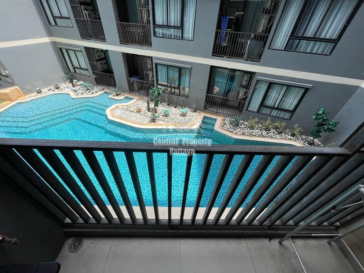 Contemporary, 1 bedroom, 1 bathroom for sale in Foreign quota, in the Urban Attitude condominium in central Pattaya. - Condominium - Pattaya Central - 