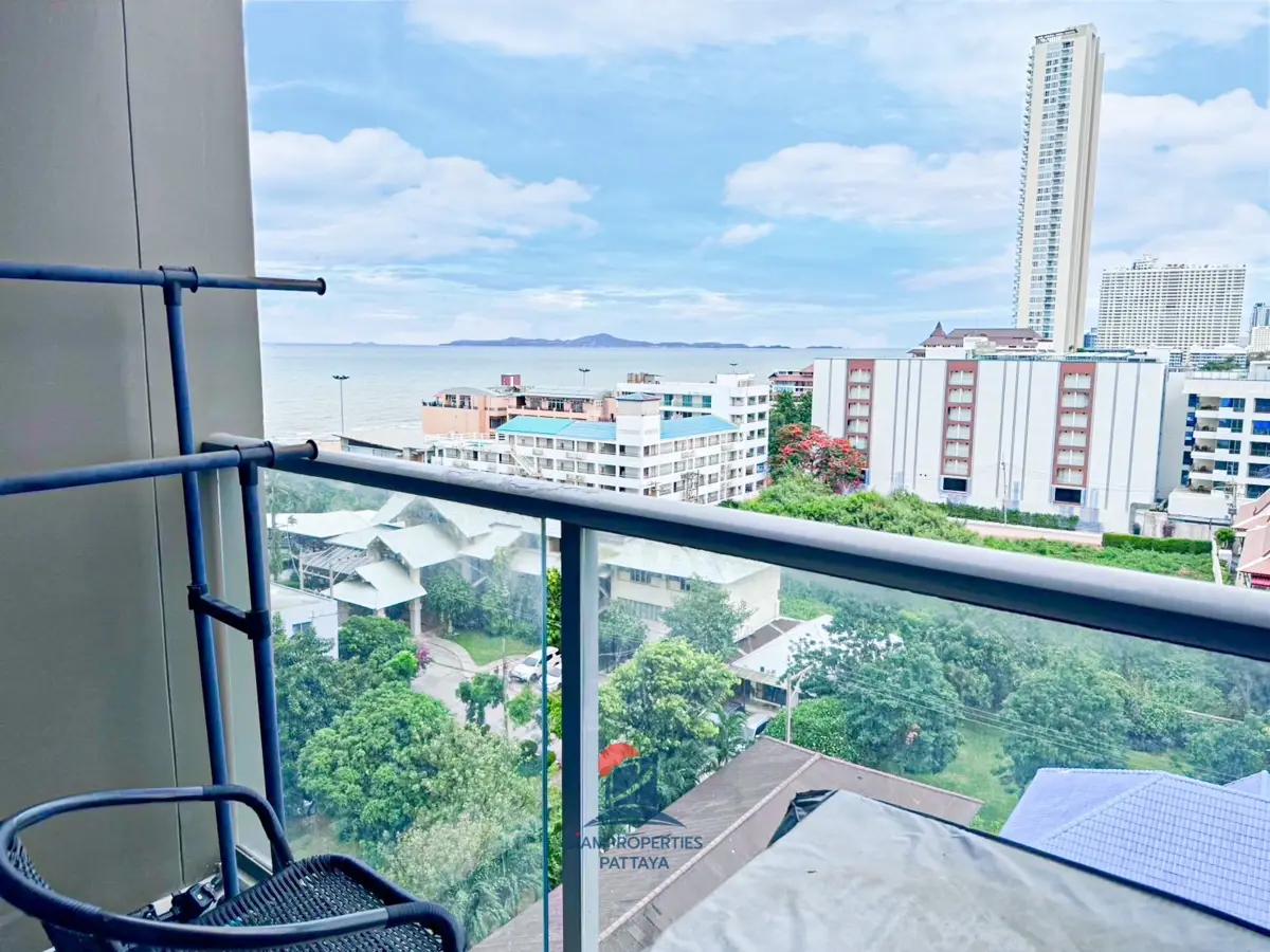 Aeras Beachfront Condominium - Condominium - Jomtien Beach - 