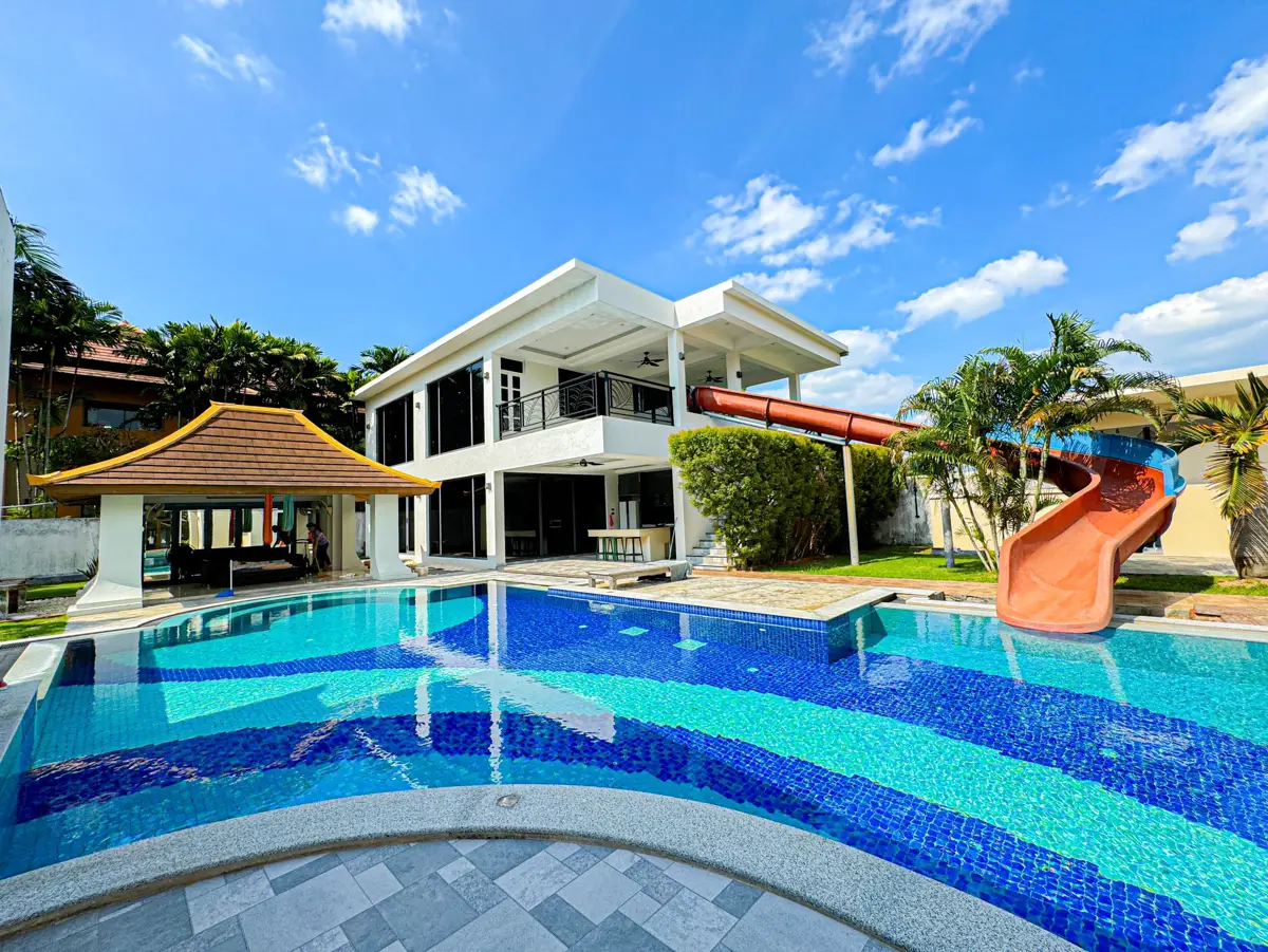 Phu Tara Villa - House - Pattaya East - 