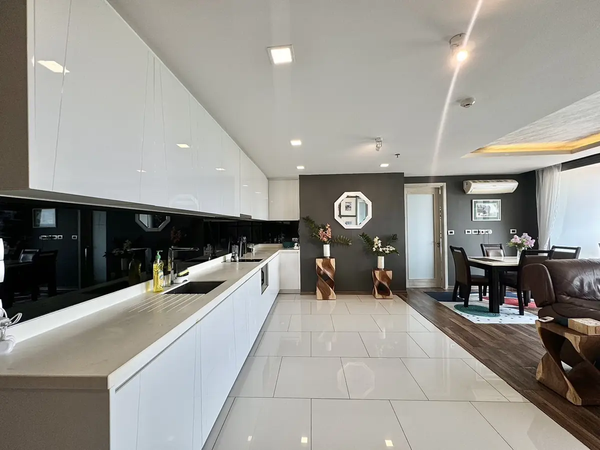 2-Bed Condo for Sale in Pratumnak, Pattaya - Condominium - Jomtien - 