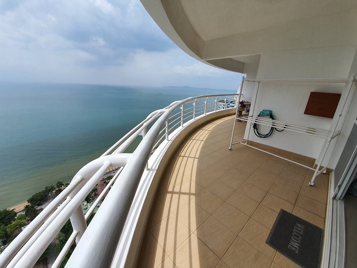 Large unit on High floor condo with fully seaview for sale - คอนโด - Jomtien - 