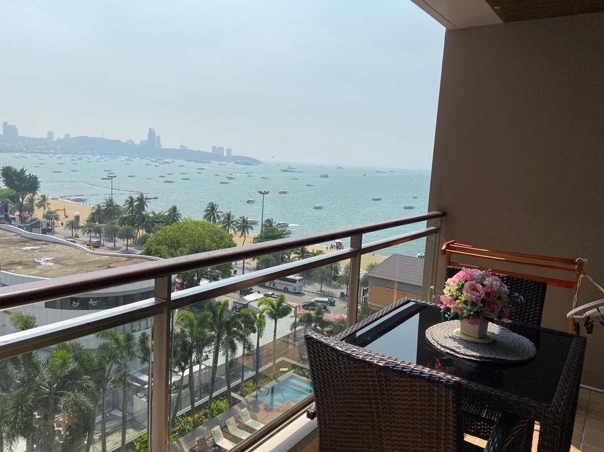 Large 1 bedroom condo for rent in the heart of the city - คอนโด - Pattaya Beach - 