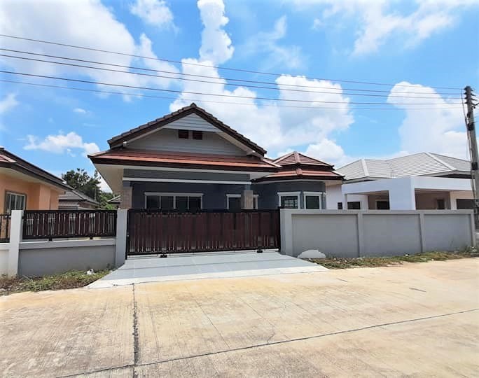 BEAUTIFUL SINGLE HOUSE FOR SALE IN NONGPRUE AREA - House - Nong Prue - 