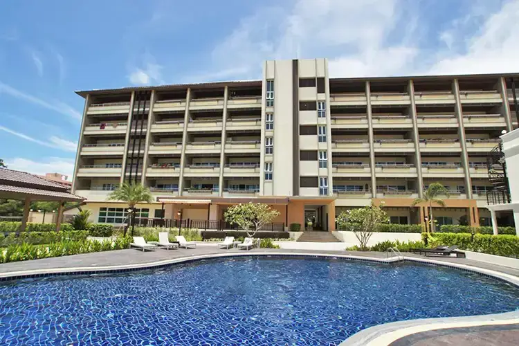 Big Apartment 153sqm 3 Bed 2 Bath in VN Residence 2 - คอนโด - Pratumnak - 