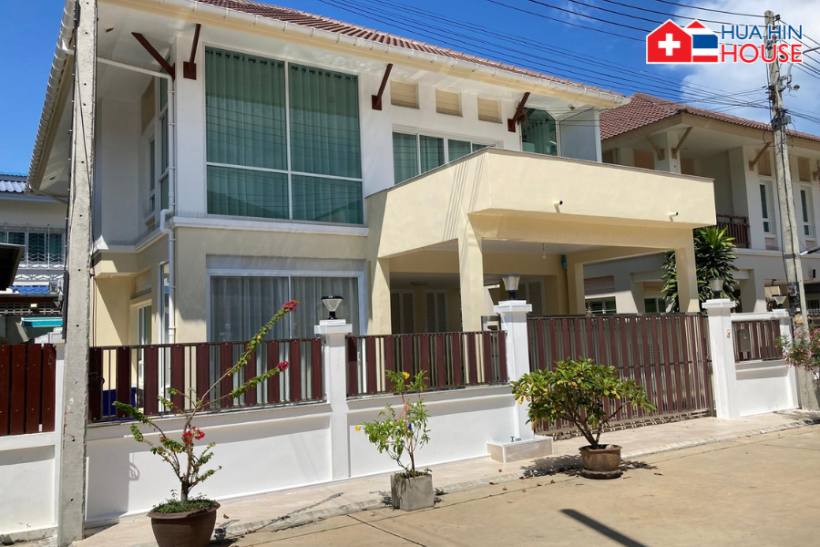 Stylish Townhouse in the Heart of Hua Hin - House - Hua Hin - 