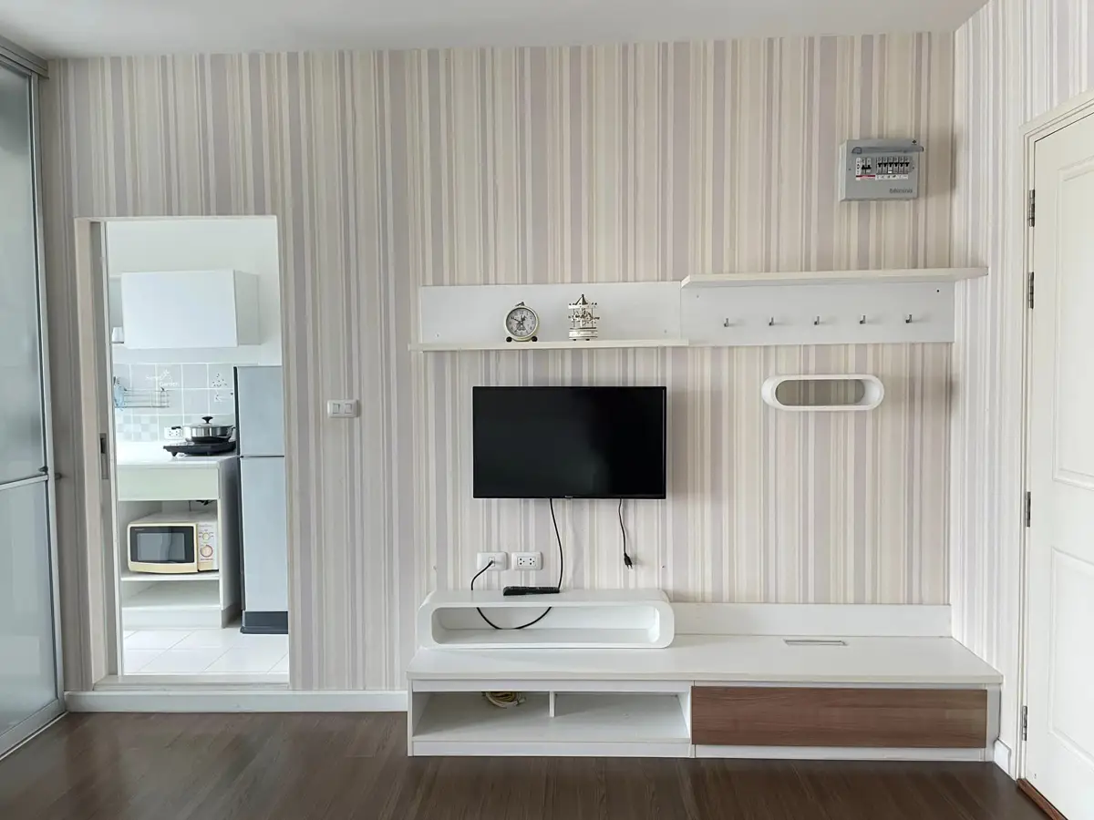 "Prime Location, Low Maintenance: 1-Bedroom Condo for Sale in Hua Hin" - Condominium - Nong Kae - 