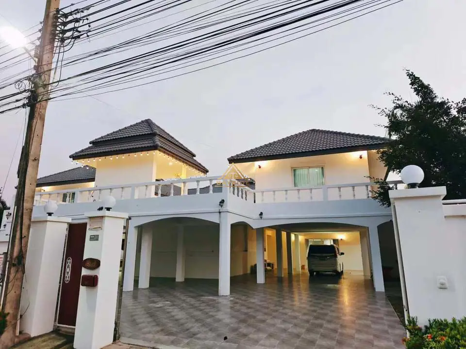 Pool villa East Pattaya for SALE - House - Pattaya - 