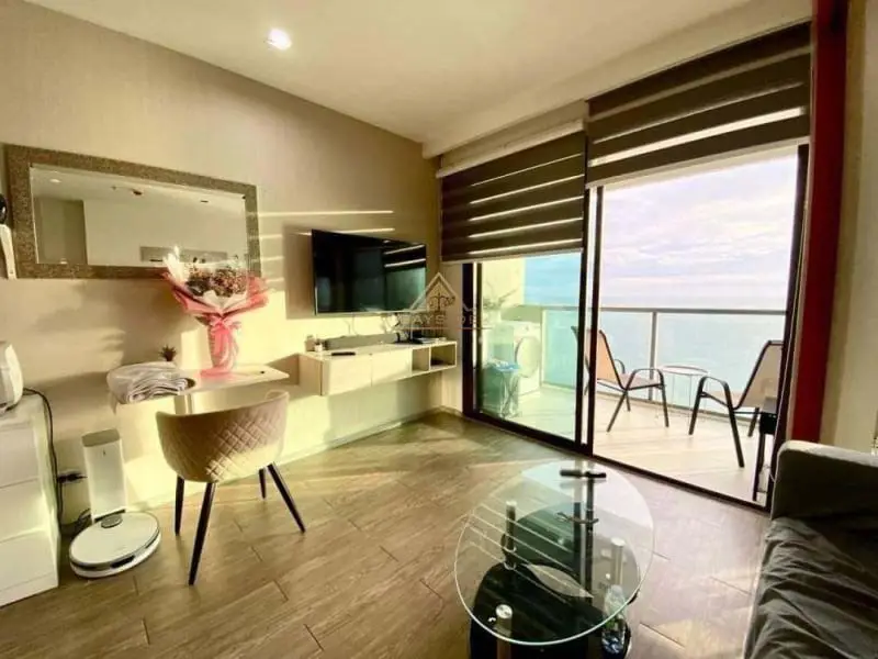 Aeras Beachfront Condominium for SALE  - Condominium - Jomtien - 