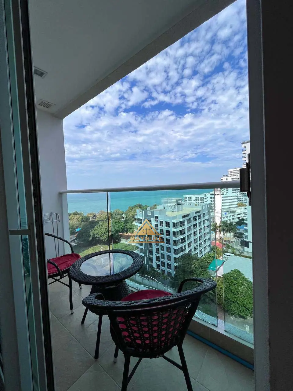 Pratumnak Cosy Beach Condo Studio Room for SALE - Condominium - Pratumnak - 