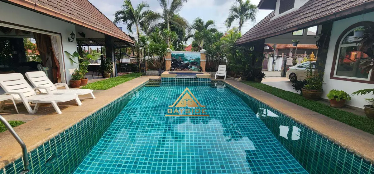 Pool Villa Location Soi Mu Baan 5 Beds 5 Baths for SALE - House - Pattaya - 