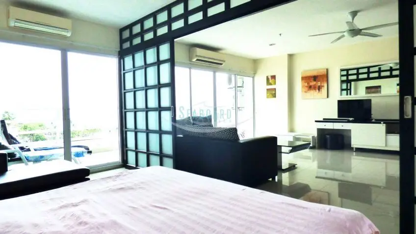 View Talay 7 Beachfront Condominium For Rent and Sale in Jomtien Beach - Condominium - Jomtien - Dongtan Beach, Jomtien